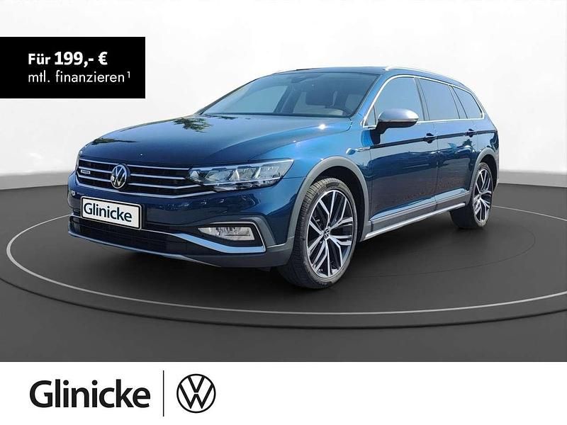 Aquamarinblau metallic Gebraucht 2022 VW Passat Alltrack Kombi | 30.270 € (Guter Preis) - Bild 1/3