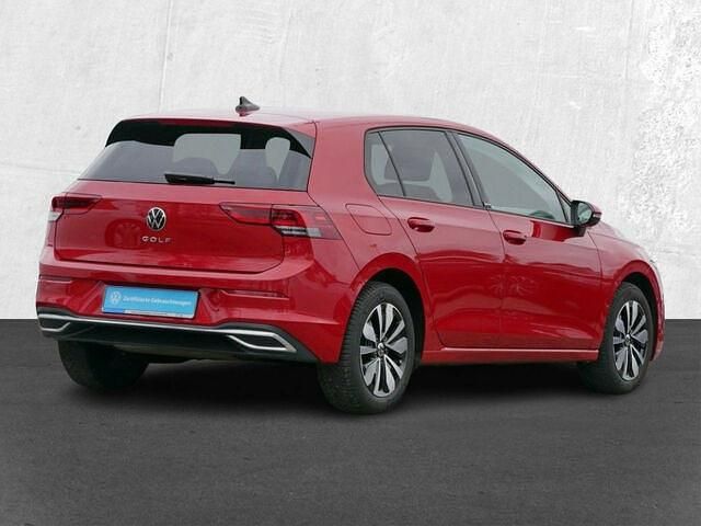 Gebraucht VW Golf VIII Move 110 PS (80 kW) 2024 Kings red (metallic) Limousine