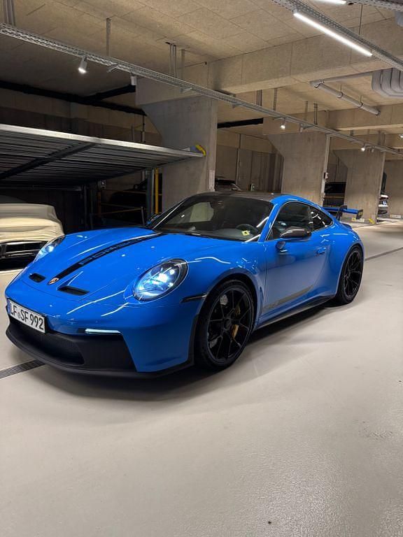 Blau Gebraucht 2022 Porsche 992 | 185.000 € - Bild 1/4