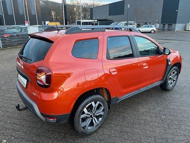 Gebraucht Dacia Duster Journey 150 PS (110 kW) 2023 Orange SUV