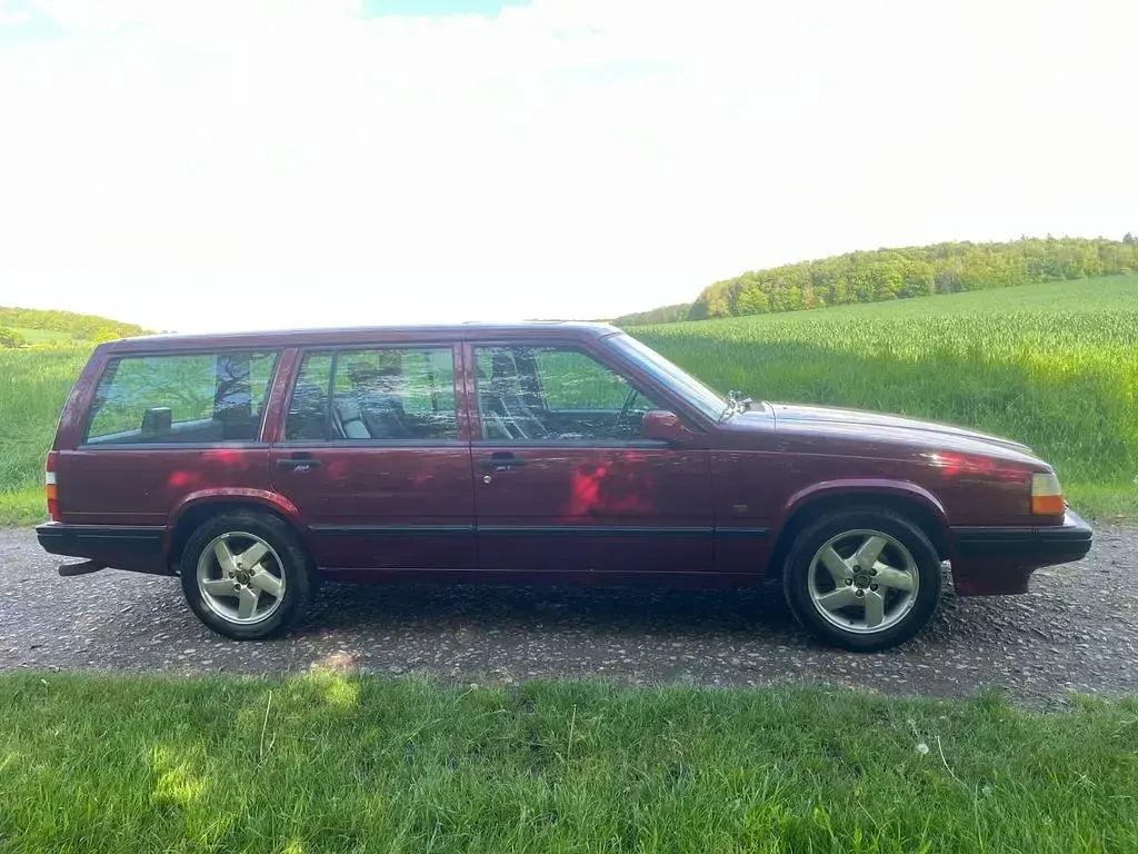 Usata Volvo 940 135 CV (99 kW) 1996 Rosso Station wagon