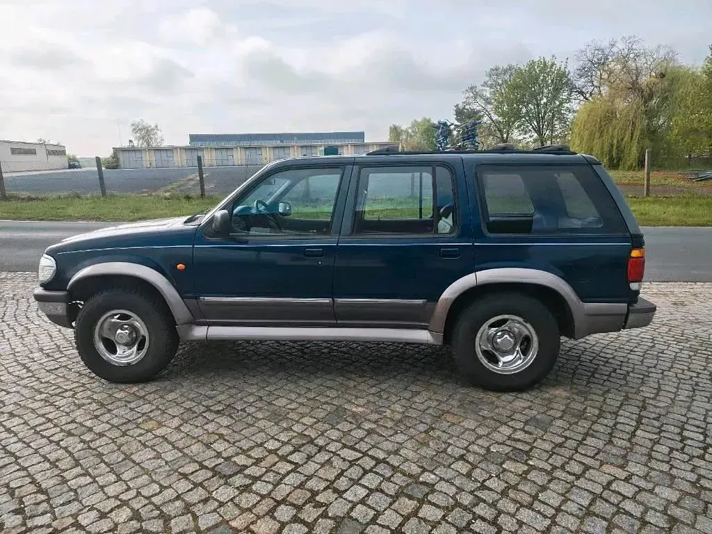 Usata Ford Explorer 207 CV (152 kW) 1998 Blu SUV