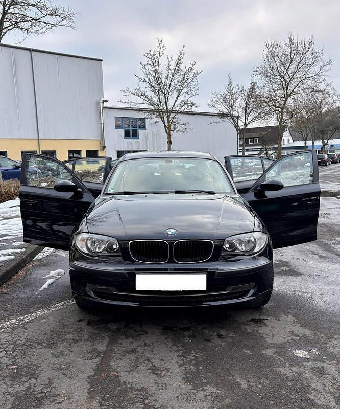 Gebraucht BMW 116 Advantage 122 PS (89 kW) 2007 Schwarz Kleinwagen