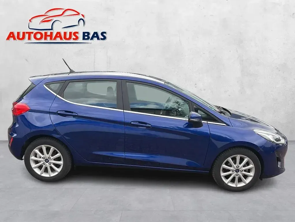 Gebraucht Ford Fiesta Titanium 101 PS (74 kW) 2018 Blau Kleinwagen