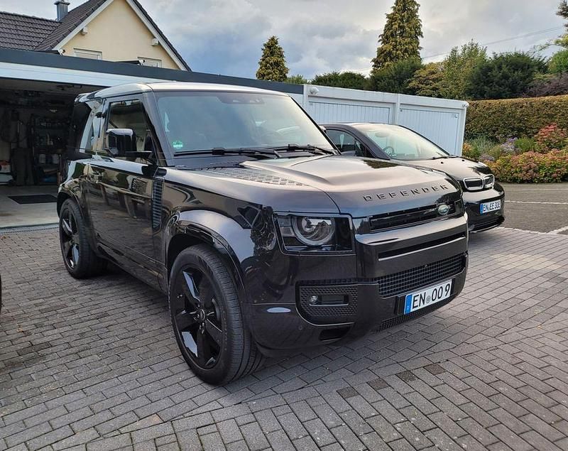 Schwarz Gebraucht 2021 Land Rover Defender HSE SUV | 59.500 € (Superpreis) - Bild 1/4