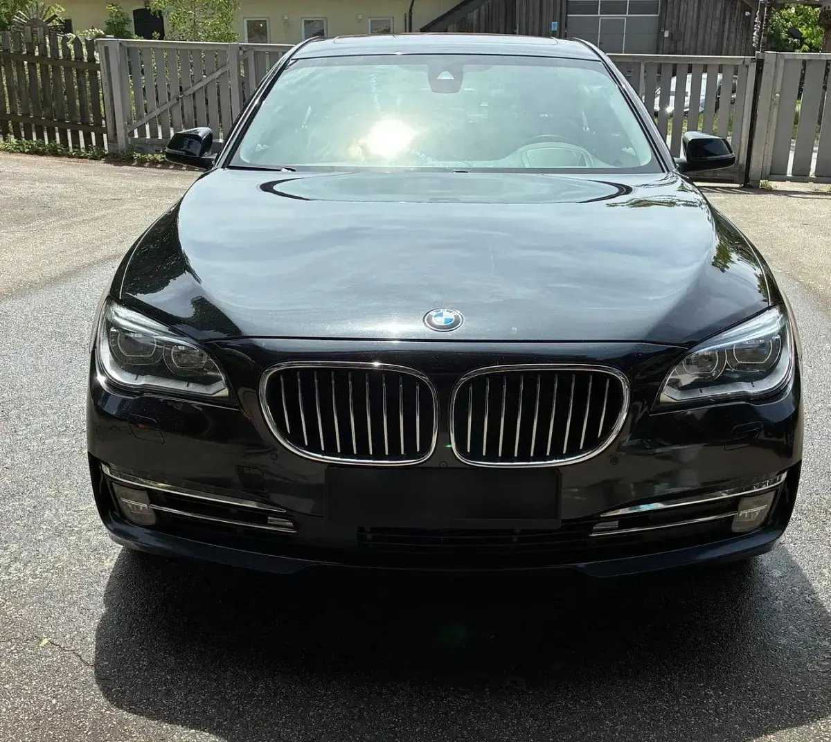 Gebraucht BMW 740 Performance 313 PS (230 kW) 2014 Schwarz Limousine