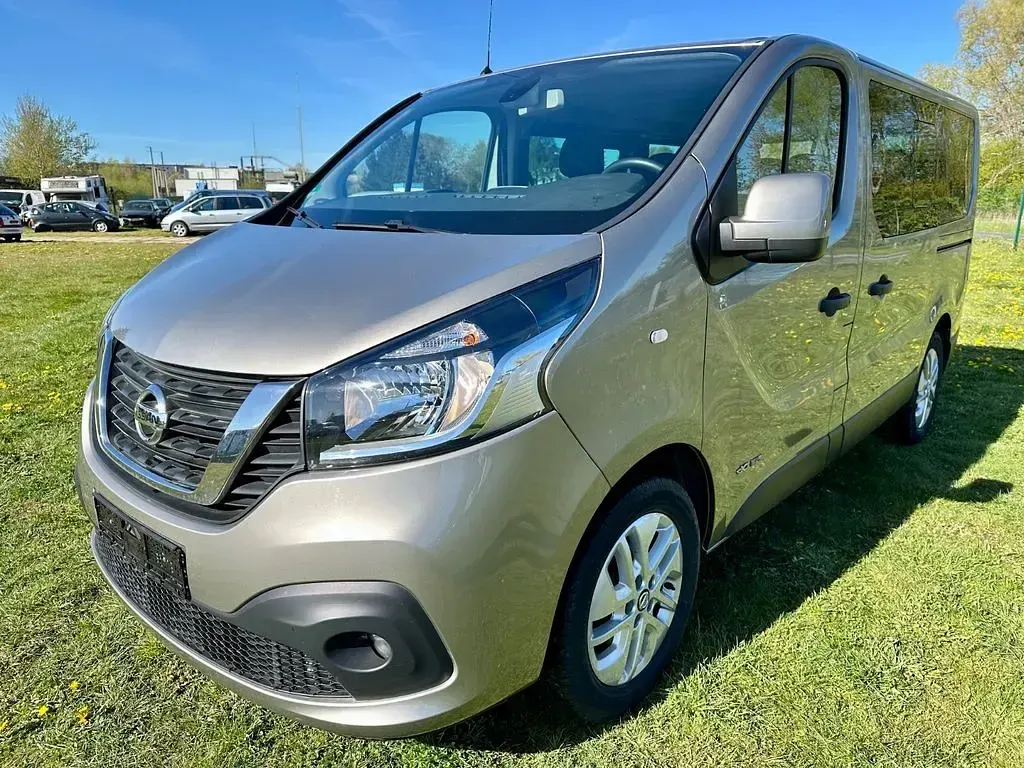 Gebraucht Nissan NV300 Premium Edition 145 PS (106 kW) 2020 Braun Van