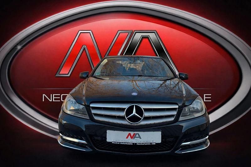 Gebraucht Mercedes C180 156 PS (114 kW) 2011 Schwarz Limousine
