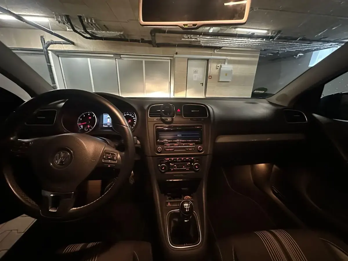 Używany VW Golf VII Match 86 KM (63 kW) 2012 Czarny Sedan/Limuzyna