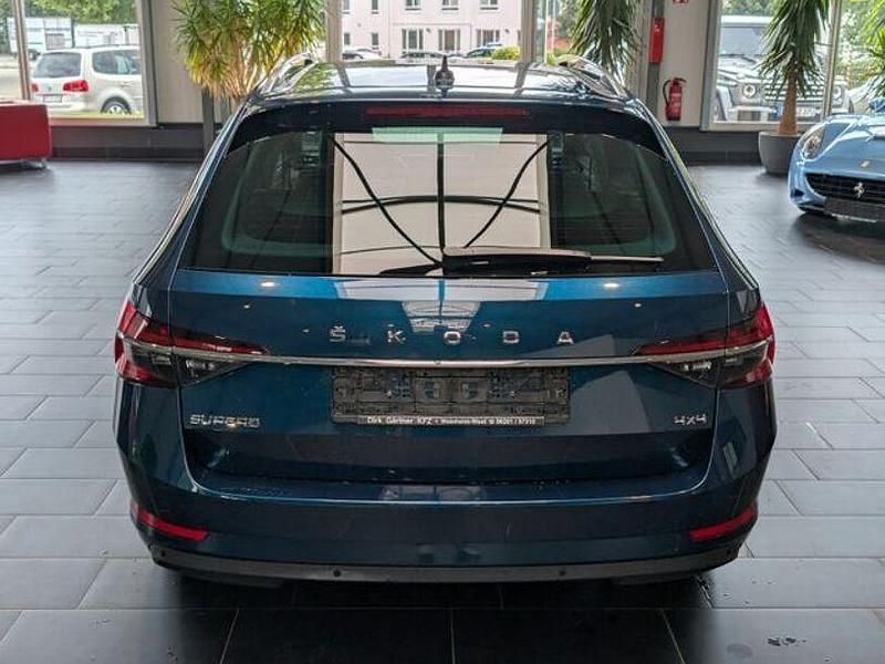 Gebraucht Skoda Superb Premium Edition 200 PS (147 kW) 2020 Blau Kombi