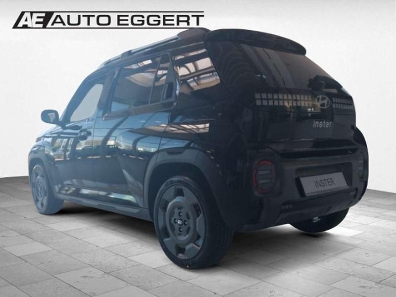 Gebraucht Hyundai Inster 85 kW (116 PS) 2025 Abyss black / mic Kleinwagen