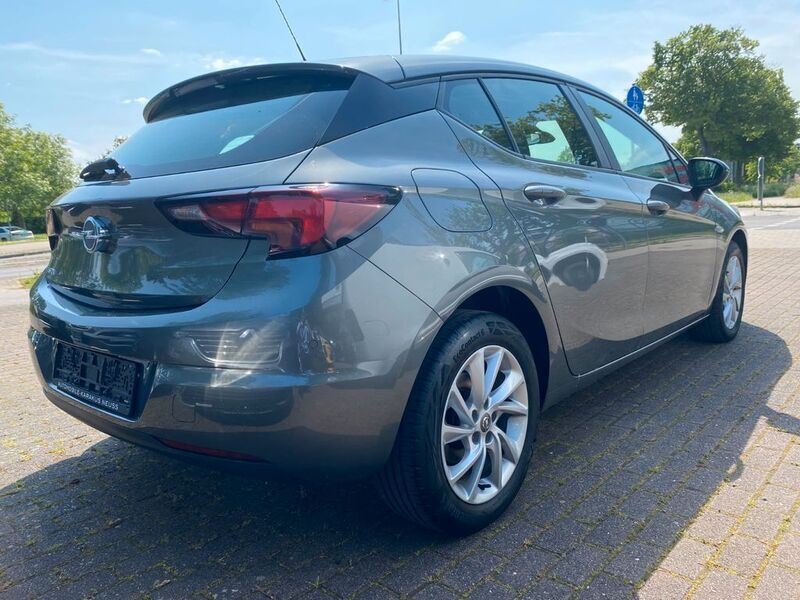 Gebraucht Opel Astra Edition 125 PS (91 kW) 2019 Grau Limousine