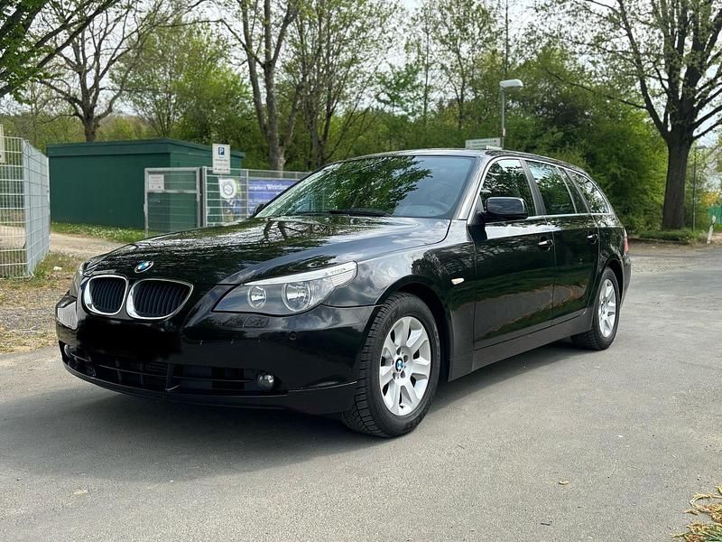 Schwarz Gebraucht 2006 BMW 520 Advantage Kombi | 4.200 € (Fairer Preis) - Bild 1/4