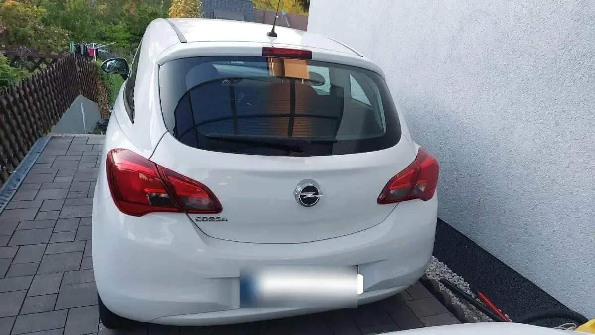 Gebraucht Opel Corsa 69 PS (50 kW) 2017 Weiß Kleinwagen