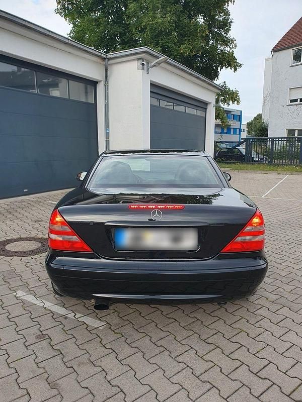 Gebraucht Mercedes SLK200 163 PS (119 kW) 2002 Schwarz Cabrio