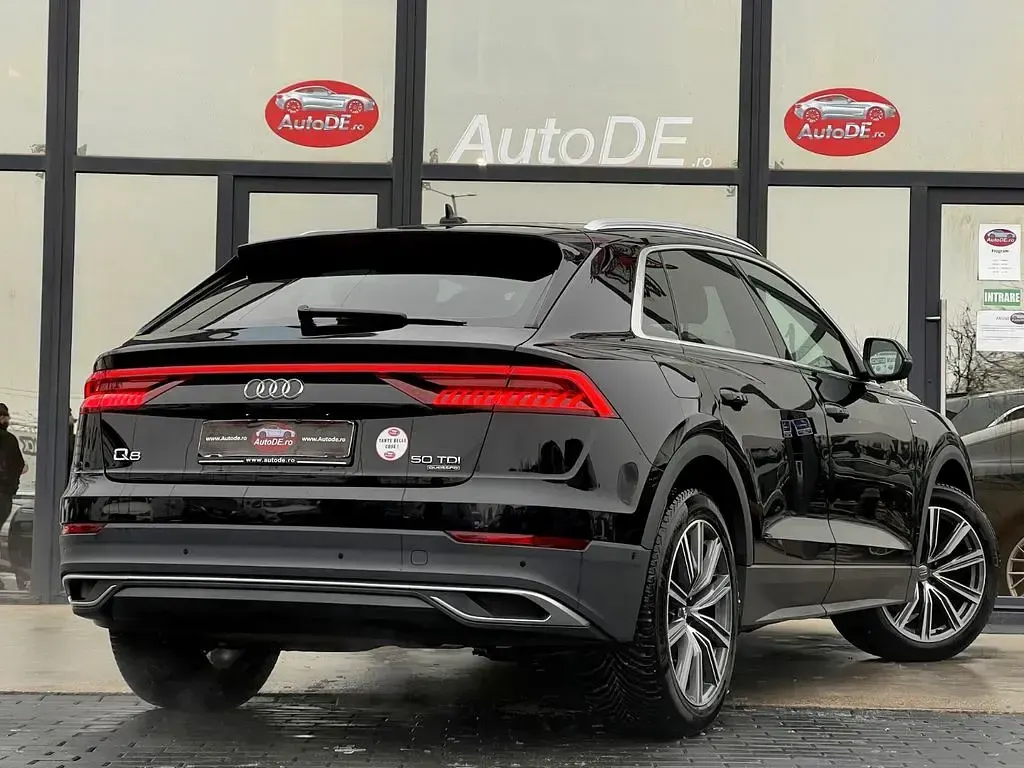 Gebraucht Audi Q8 286 PS (210 kW) 2020 Schwarz SUV