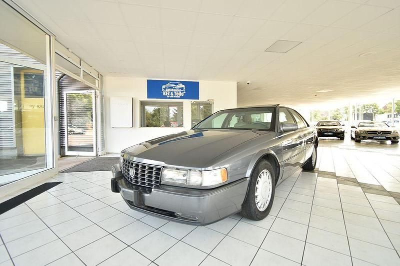 Gold Gebraucht 1993 Cadillac Seville STS Limousine | 7.980 € - Bild 1/4