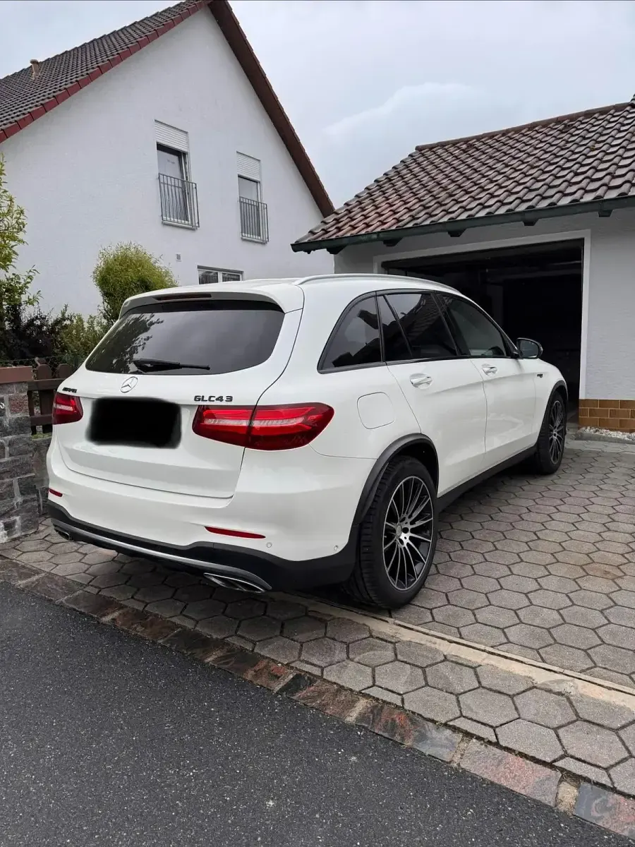 Gebraucht Mercedes GLC43 AMG AMG 369 PS (271 kW) 2016 Weiß SUV