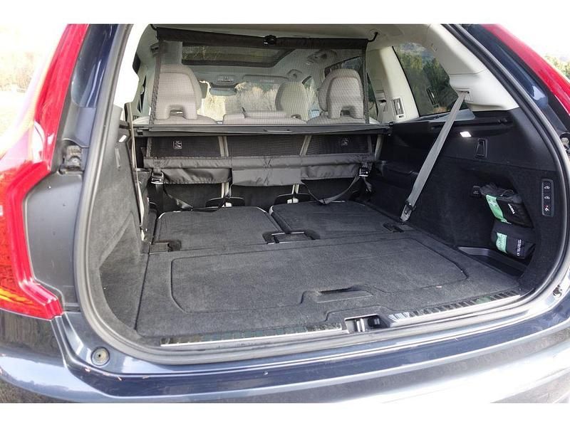 Gebraucht Volvo XC90 Ultimate 235 PS (172 kW) 2022 Blau SUV