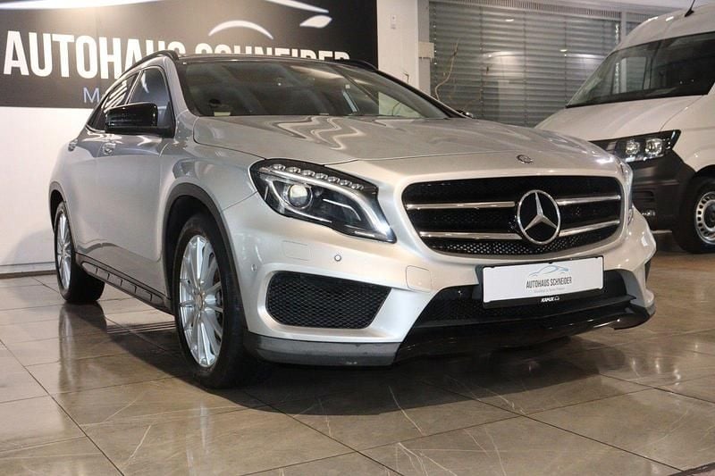 Gebraucht Mercedes GLA220 170 PS (125 kW) 2015 Silber SUV