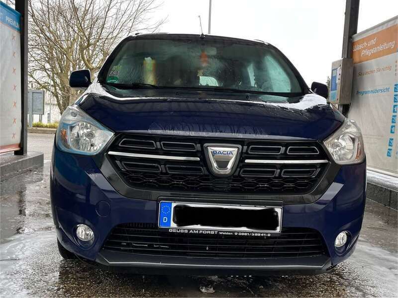 Blau Gebraucht 2018 Dacia Lodgy Comfort Van / Kleinbus | 7.950 € (Fairer Preis) - Bild 1/4