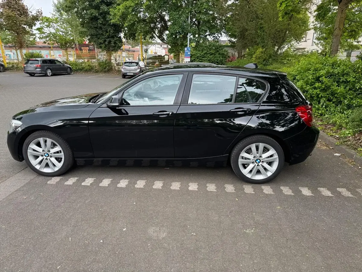 Gebraucht BMW 116 Advantage 136 PS (100 kW) 2011 Schwarz Kleinwagen
