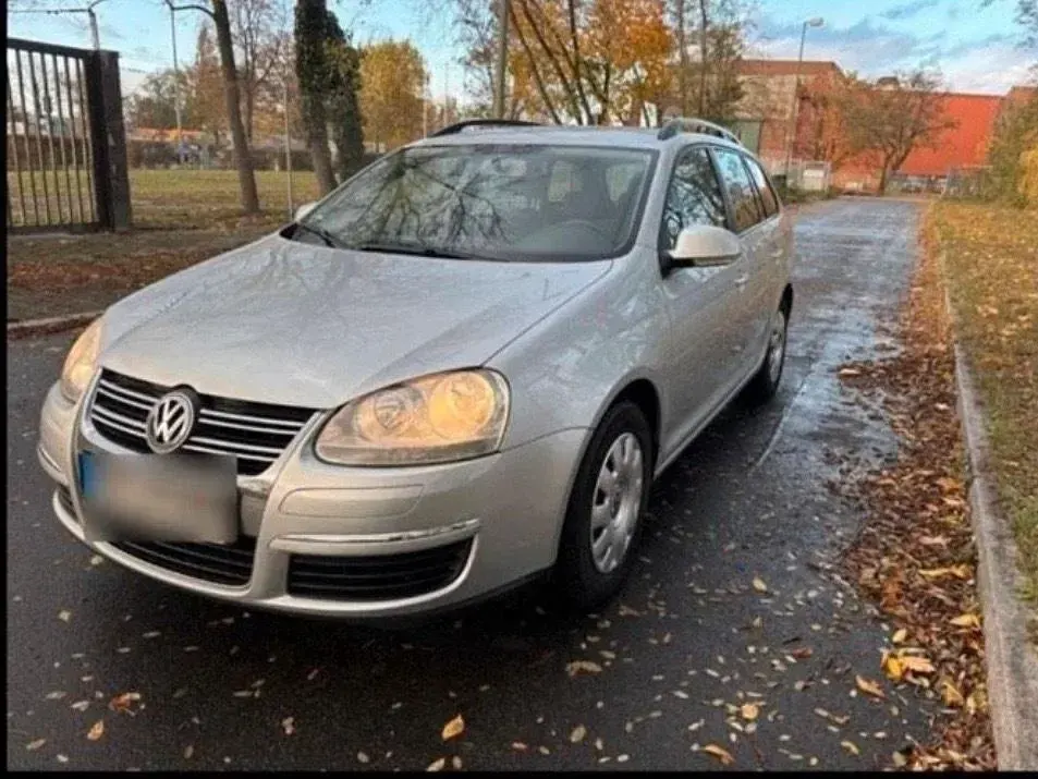 Gebraucht VW Golf VI 105 PS (77 kW) 2009 Silber Kleinwagen