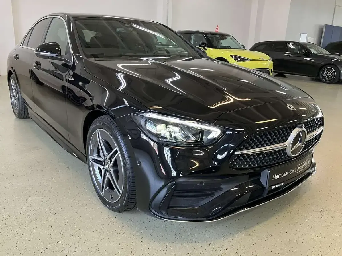 Gebraucht Mercedes C220 AMG line 200 PS (147 kW) 2025 Metalliclack obsidianschwarz Limousine