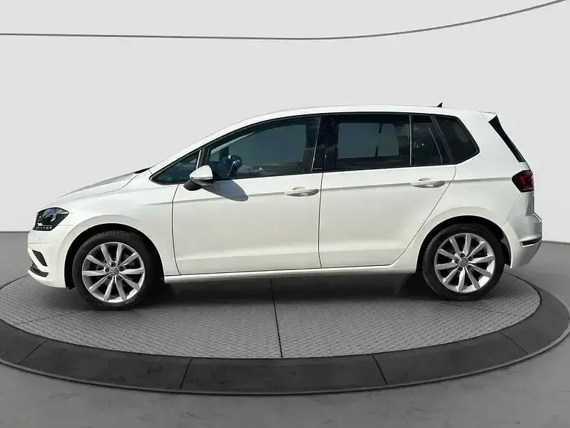 Gebraucht VW Golf VII United 150 PS (110 kW) 2020 Weiss Van / Kleinbus