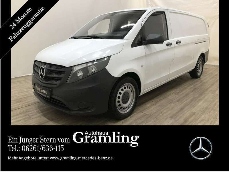 Weiß Gebraucht 2020 Mercedes Vito Van / Kleinbus | 27.948 € (Teuer) - Bild 1/4