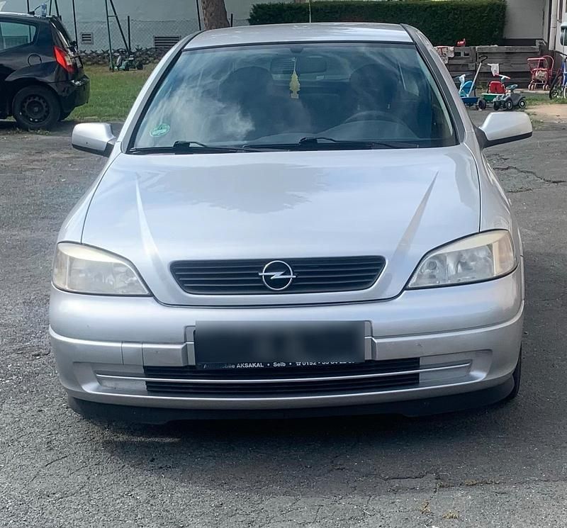 Silber Gebraucht 2002 Opel Astra Limousine | 850 € (Superpreis) - Bild 1/4