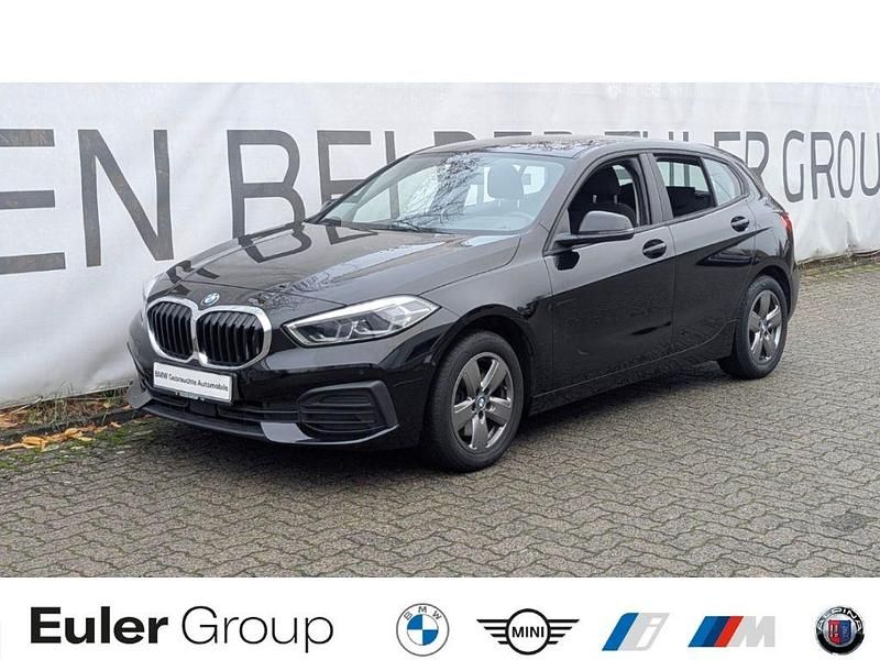 Schwarz Gebraucht 2021 BMW 118 Comfort Edition Kleinwagen | 15.888 € (Superpreis) - Bild 1/4