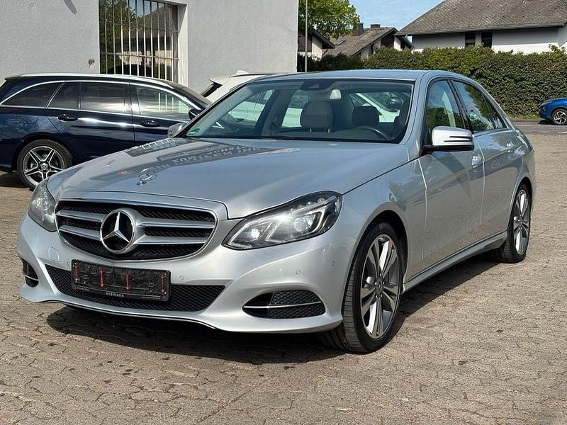 Gebraucht Mercedes E350 Avantgarde 306 PS (225 kW) 2014 Silber Limousine