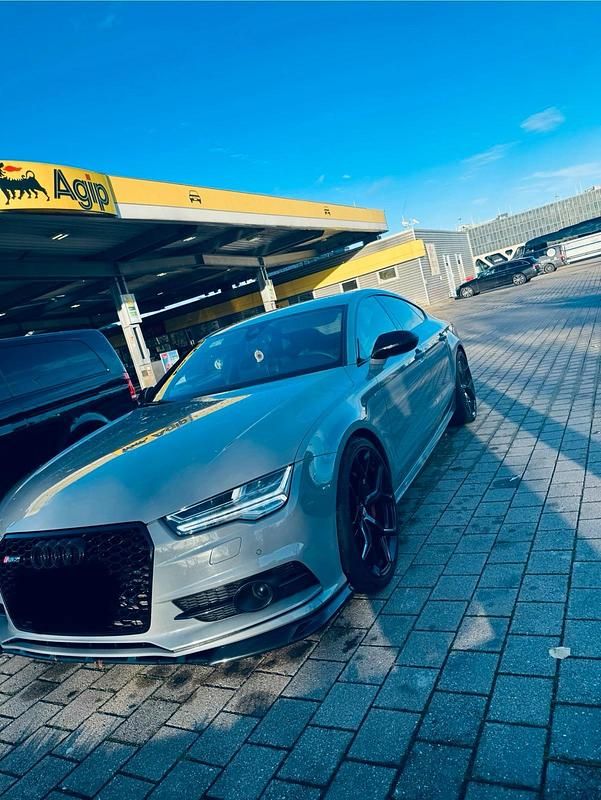 Grau Gebraucht 2015 Audi A7 Sportback Kleinwagen | 24.500 € (Teuer) - Bild 1/4