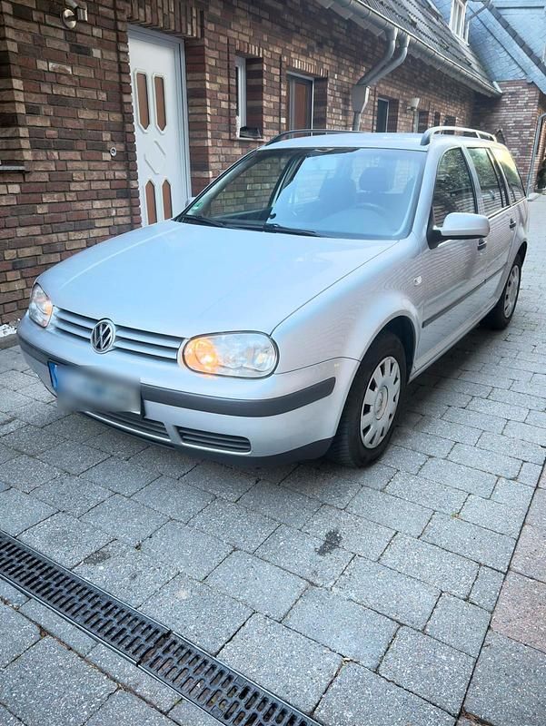 Gebraucht VW Golf IV 101 PS (74 kW) 2001 Grau Kombi