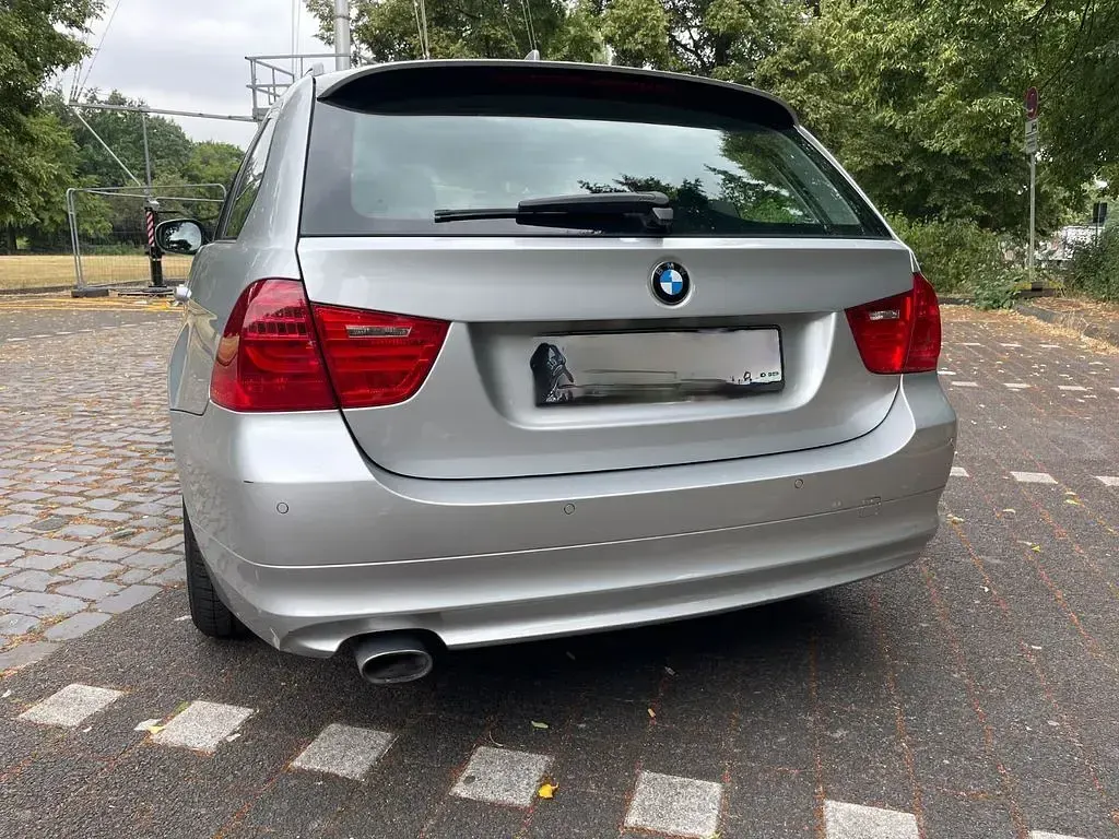 Gebraucht BMW 320 Efficient Dynamics 163 PS (119 kW) 2012 Silber Kombi