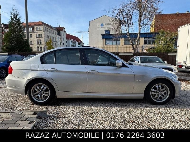 Gebraucht BMW 318 Comfort Edition 143 PS (105 kW) 2011 Silber Limousine