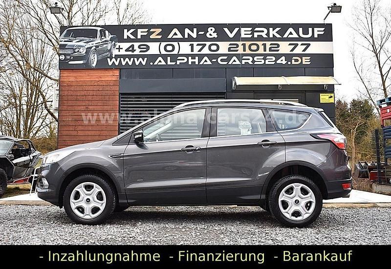 Gebraucht Ford Kuga 175 PS (128 kW) 2018 Magnetic SUV