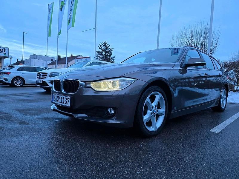 Gebraucht BMW 320 184 PS (135 kW) 2013 Braun Kombi