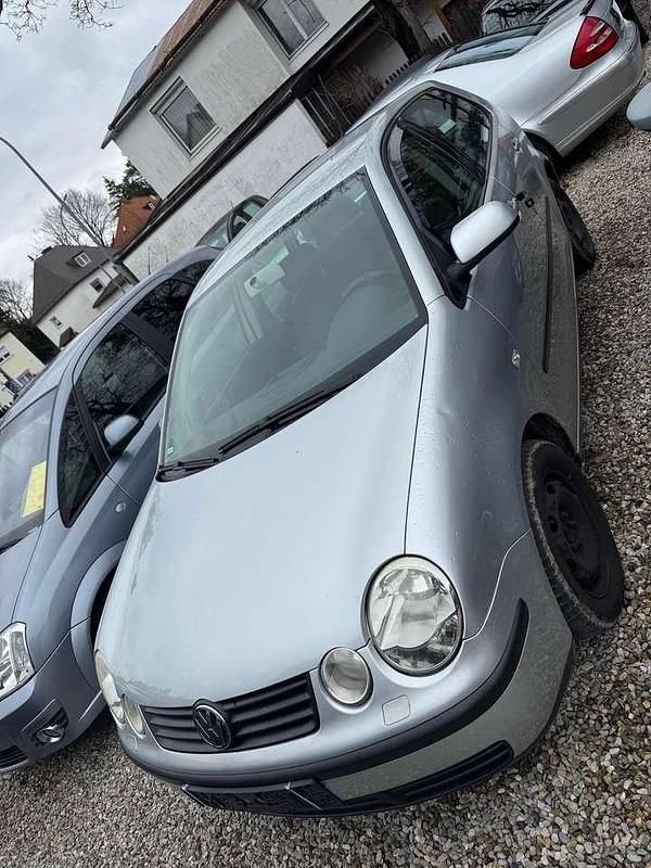 Reflexsilber metallic Gebraucht 2001 VW Polo Comfortline Kleinwagen | 1.500 € (Fairer Preis) - Bild 1/4