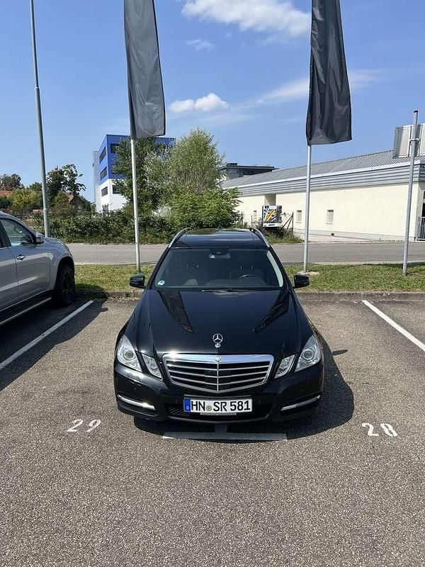 Gebraucht 2012 Mercedes E350 Kombi | 13.000 € (Fairer Preis) - Bild 1/4