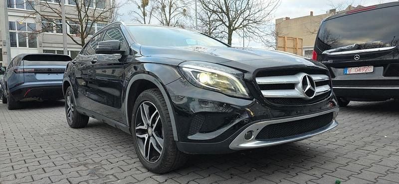 Gebraucht Mercedes GLA200 136 PS (100 kW) 2016 Schwarz SUV