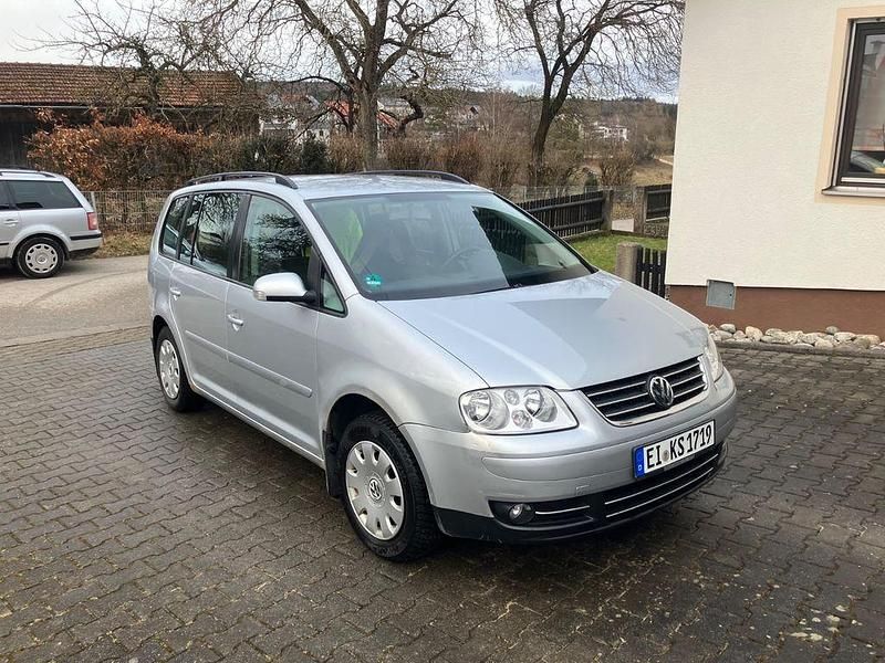 Gebraucht VW Touran Basis 102 PS (75 kW) 2004 Silber Van / Kleinbus