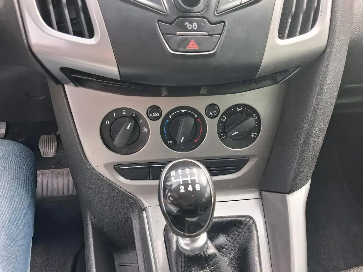 Occasion Ford Focus Trend 105 ch (77 kW) 2013 Argent Break