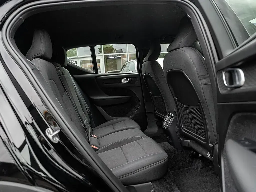 Gebraucht Volvo XC40 Plus 169 kW (231 PS) 2023 Schwarz SUV