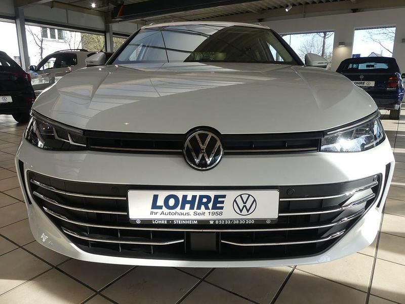 Gebraucht VW Passat Business 150 PS (110 kW) 2025 Weiß Kombi