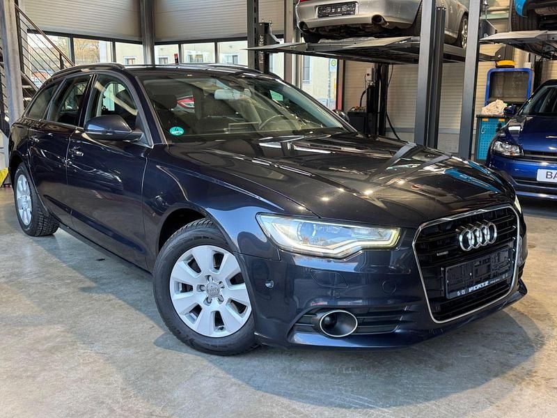 Gebraucht Audi A6 Business 204 PS (150 kW) 2012 Blau Kombi