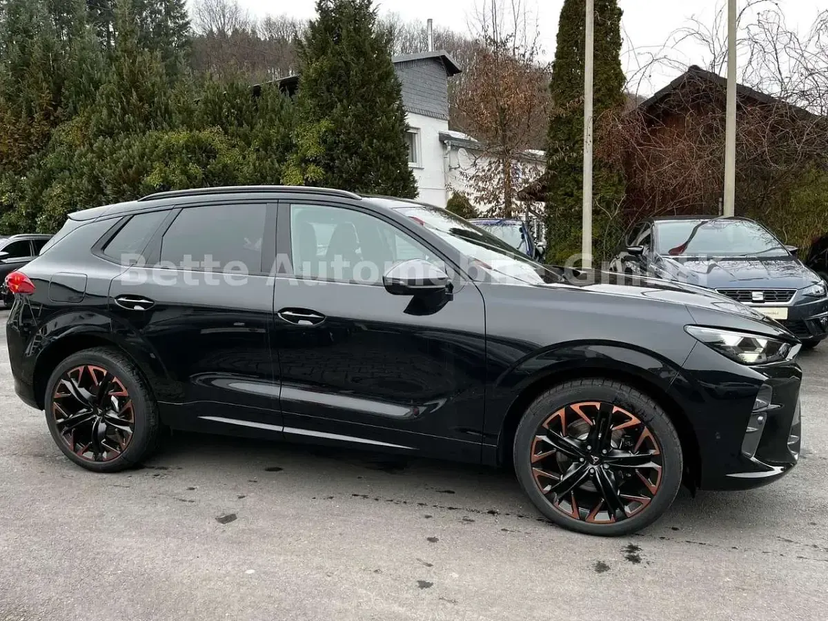 Neu Cupra Terramar VZ 265 PS (194 kW) 2025 Schwarz SUV