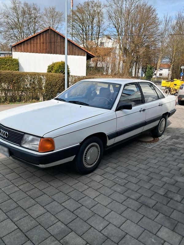 Gebraucht Audi 100 90 PS (66 kW) 1984 Weiß Limousine