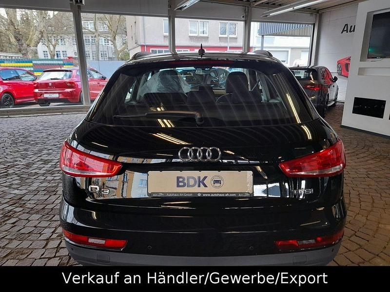 Gebraucht Audi Q3 Basis 150 PS (110 kW) 2018 Schwarz SUV